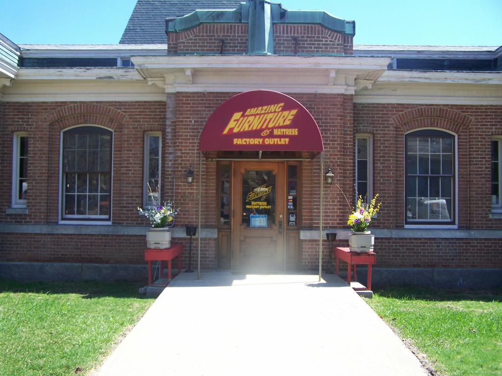 Amazing Furniture & Mattress Factory Outlet Taftville CT 06380 860